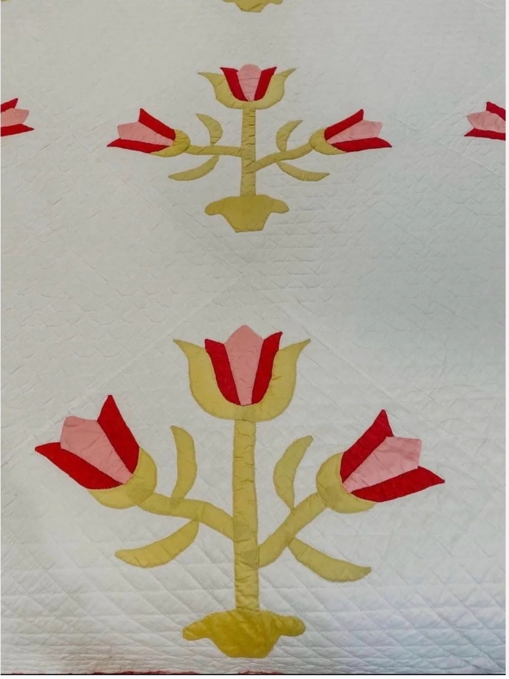 Antique Floral Tulip Quilt Top in Cream, Pink & Red